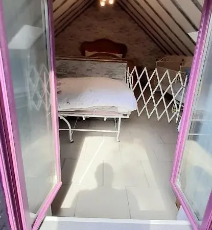 La P'tite Maison * Σαρλρουά
